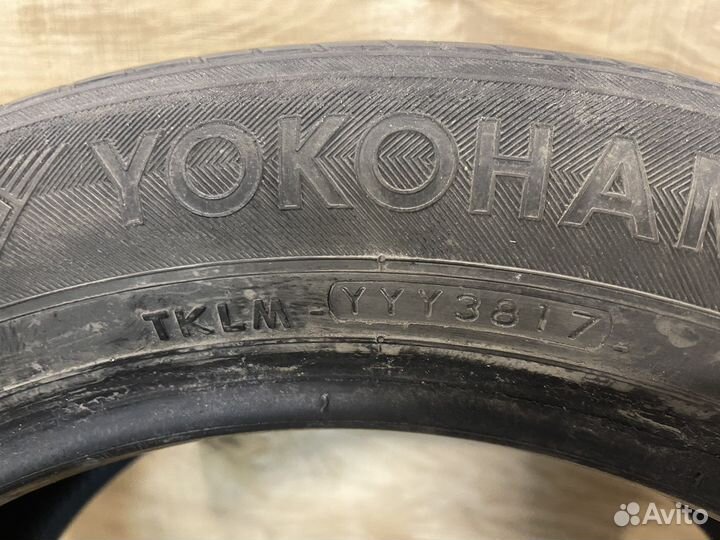 Yokohama BluEarth E70 215/55 R17 94