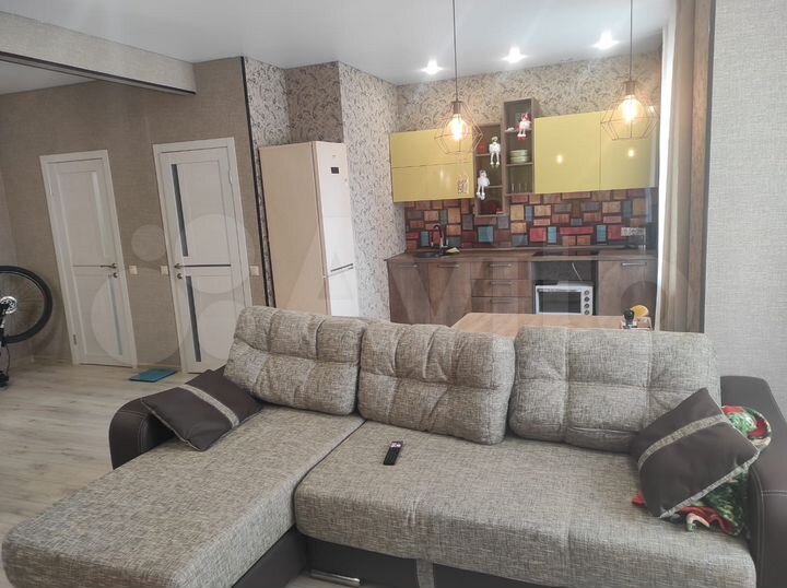 2-к. квартира, 57 м², 11/18 эт.