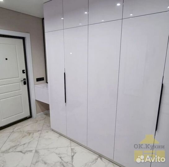 Встраиваемый шкаф