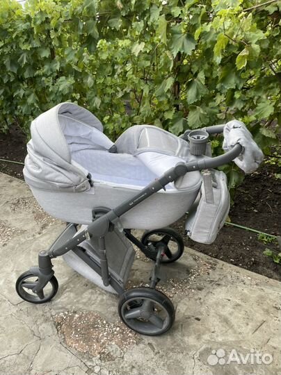 Коляска 2 в 1 adamex