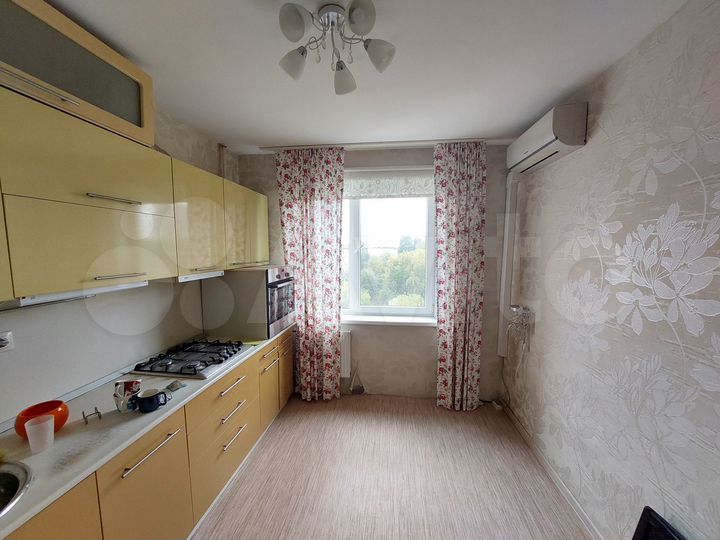 3-к. квартира, 70 м², 6/10 эт.