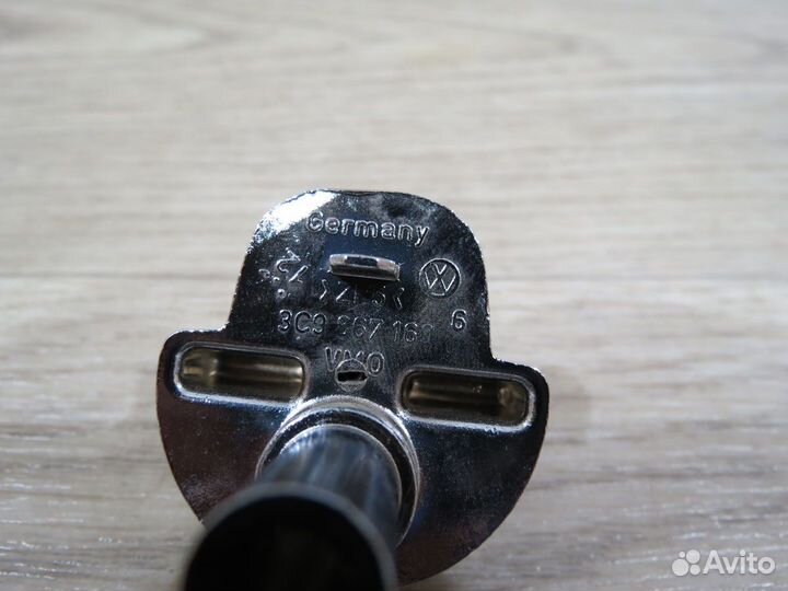 Крепление сетки багажника Audi A7