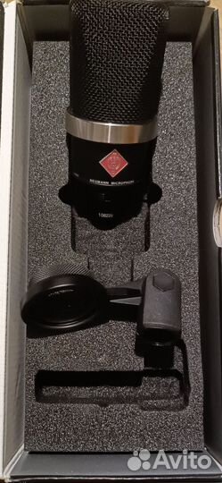 Студийный микрофон Neumann TLM 102