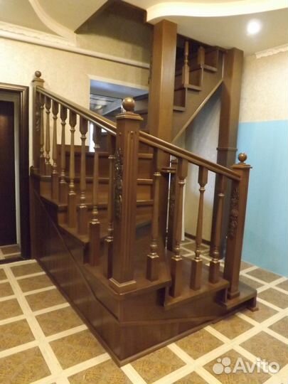 Лестницы из дерева, панели, фасады