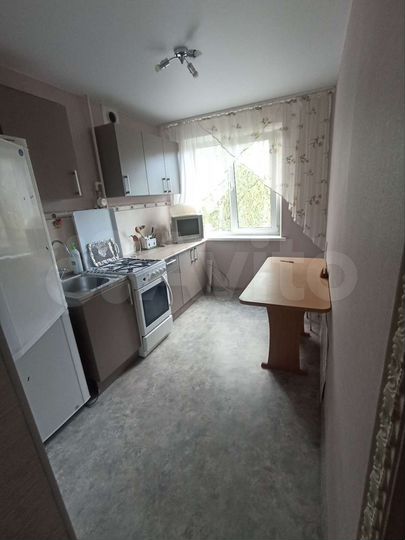 2-к. квартира, 42 м², 4/9 эт.