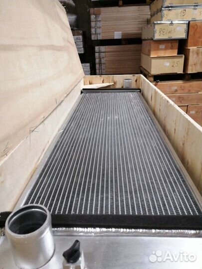 Радиатор водяной Komatsu PC200-8MO 20Y-03-42452