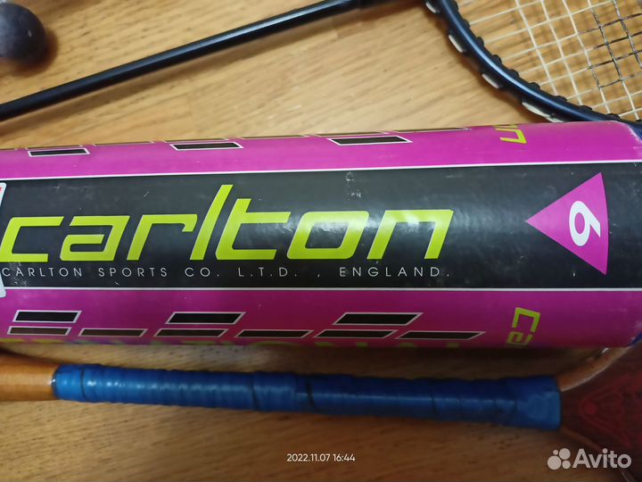 Ракетки и воланы для бадминтона