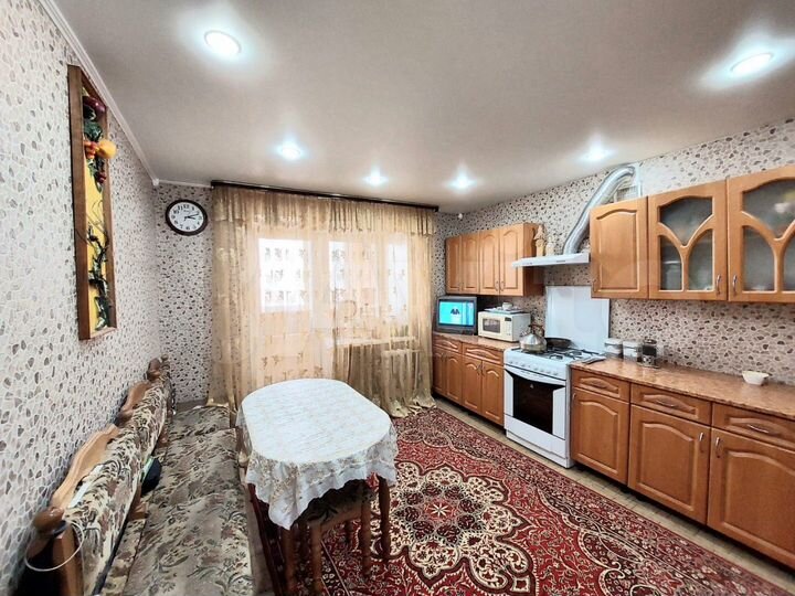 3-к. квартира, 79 м², 9/10 эт.