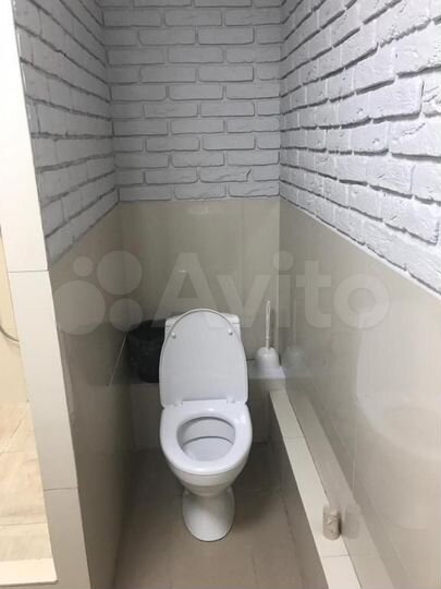 Комната 15 м² в > 9-к., 2/5 эт.