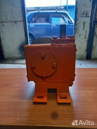 Лебедка ручная бу