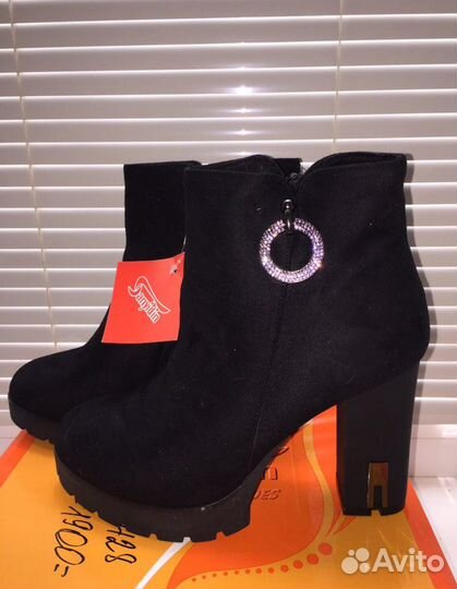 Полуботинки