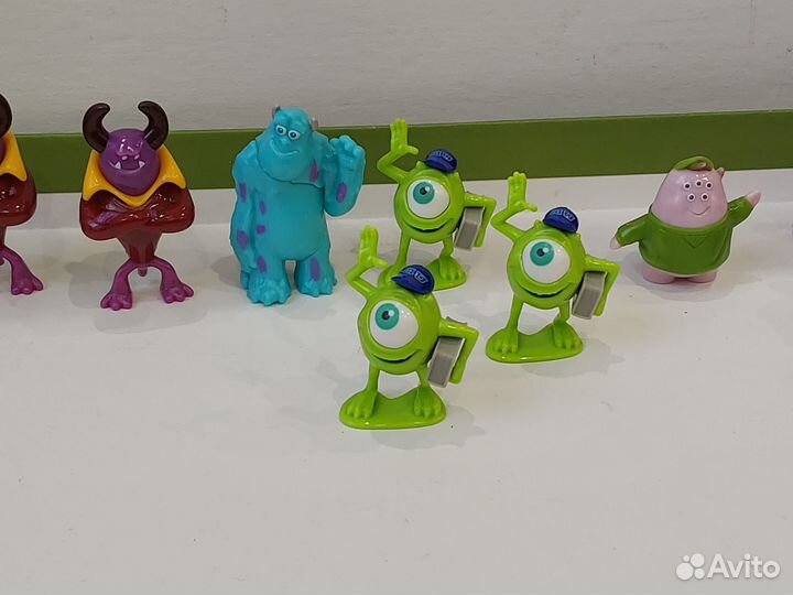 Киндер сюрприз Университет Монстров монстры