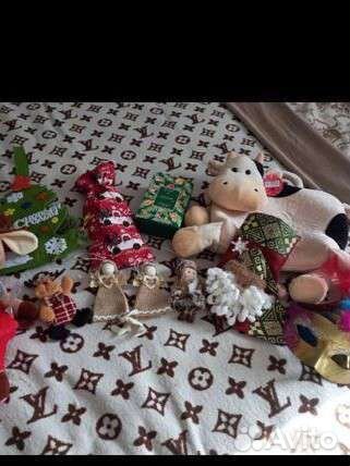 Новогодние игрушки