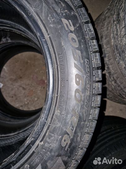 Pirelli Formula Ice FR 205/60 R16 96T