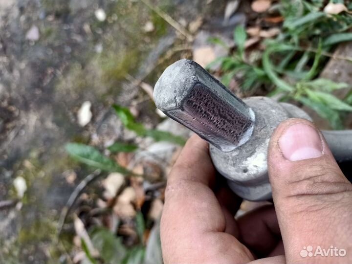 Passat b6 правый передний рычаг