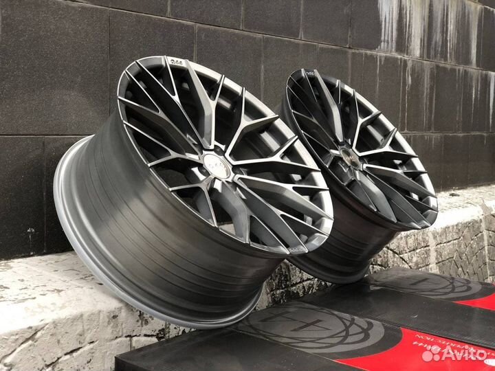 Диски Quantum44 R20 на BMW M3 M4 M5 M6 F-Series