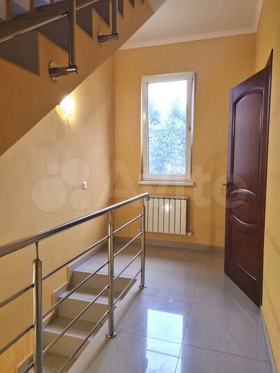 Комната 25 м² в 3-к., 1/3 эт.