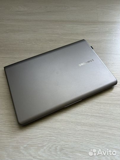 Ультрабук Samsung