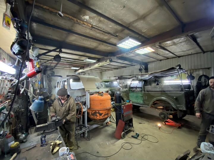 Гараж, > 30 м²