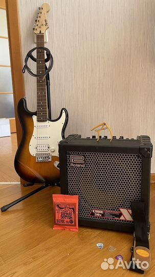 Электрогитара Fender Squier Bullet +Комбоусилитель