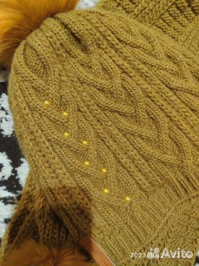 Новый зимний комплект: шапка и шарф