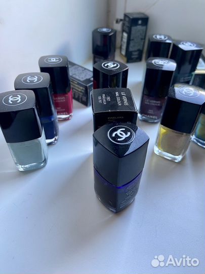 Лаки для ногтей chanel