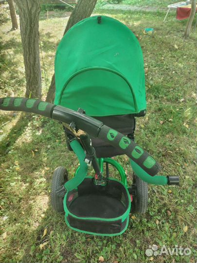 Велосипед каталка трехколесный с ручкой