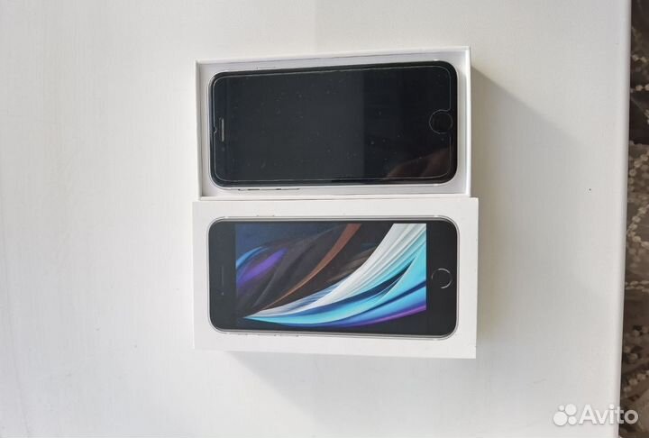 iPhone SE (2020), 128 ГБ