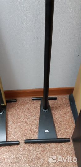 Cтойки под тыловые колонки JBL пара