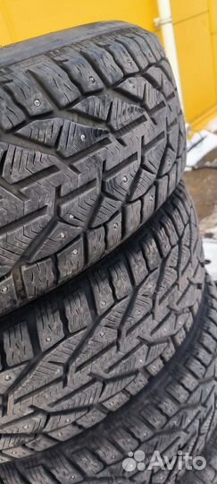 Tigar SUV Ice 215/65 R17 103T