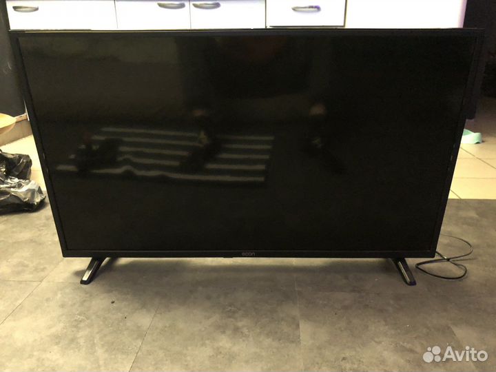 Телевизор econ