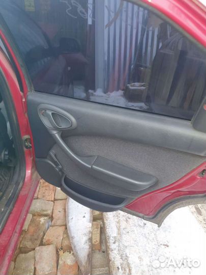 Обшивка двери комплект на ситроен xsara