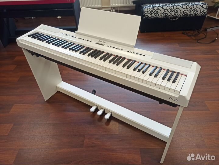 Цифровое пианино для начинающих и не только, новое