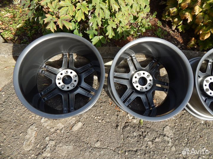 Диски R18 AMG w 212 Mercedes - разношир/оригинал