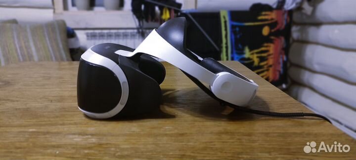 Продам полный комплект PlayStation 4