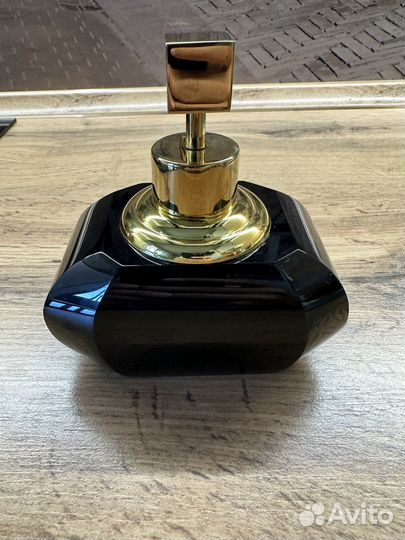 Новый диспенсер для жидкого мыла Togas Освальд