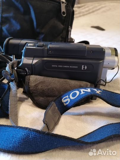Видеокамера sony кассетная Digital 8