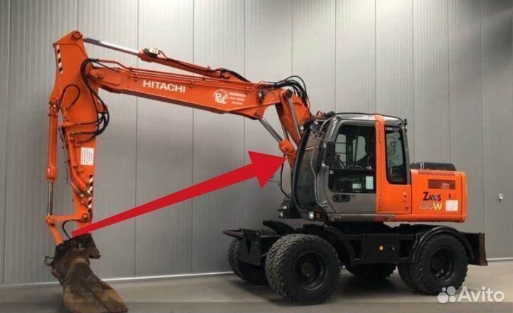 Стекло лобовое на экскаватор Hitachi zx 225 w -1