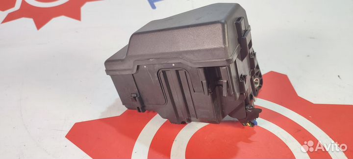 Блок предохранителей Toyota Avensis T250