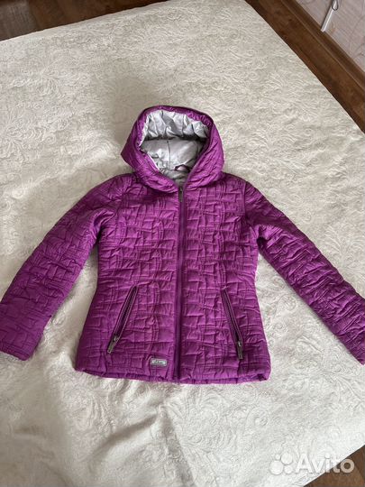 Продам весенние куртки на девочку