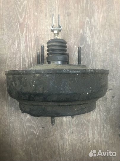 Вакуумный усилитель тормозов Toyota Vista SV30