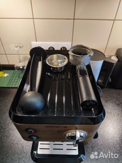 Кофеварка рожковая polaris