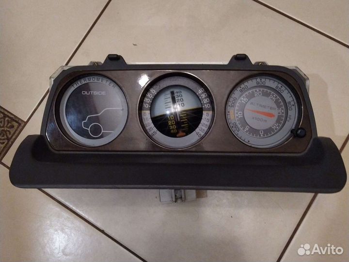 Приборы доп в митсубиси Паджеро 2