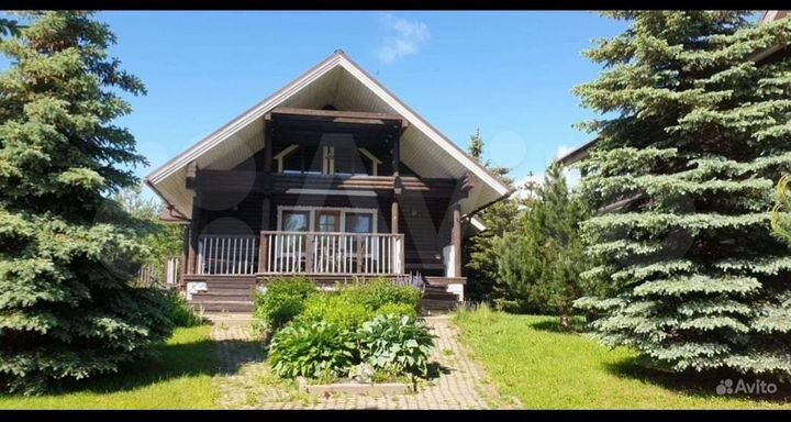 Коттедж 175 м² на участке 80 сот.