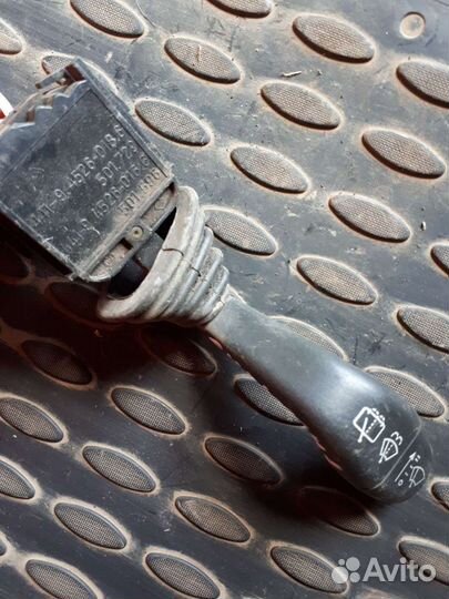 Подрулевой переключатель Skoda Felicia