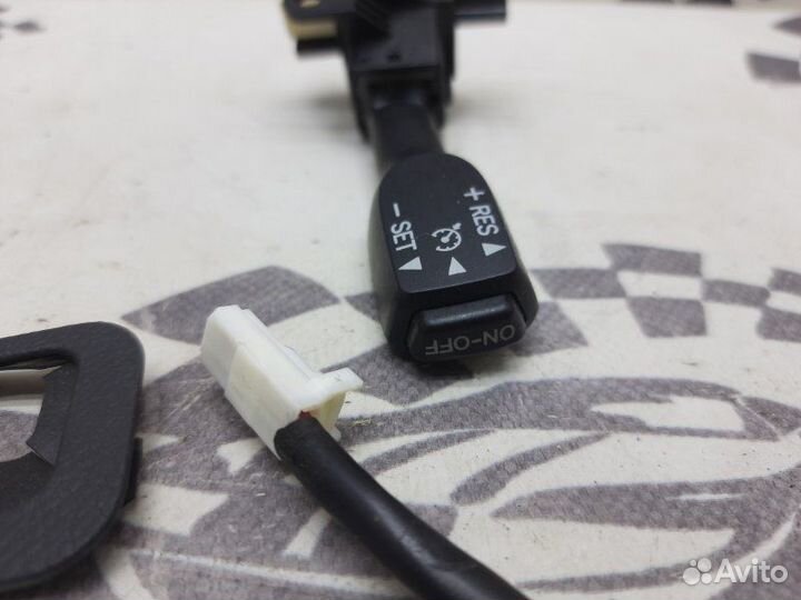 Переключатель круиз-контроля Toyota Wish ZGE22W