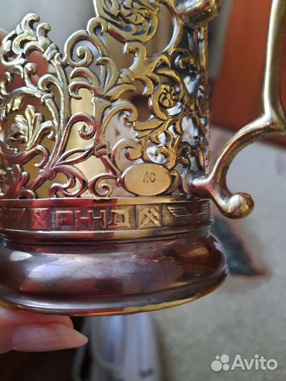 Подстаканники и стаканы