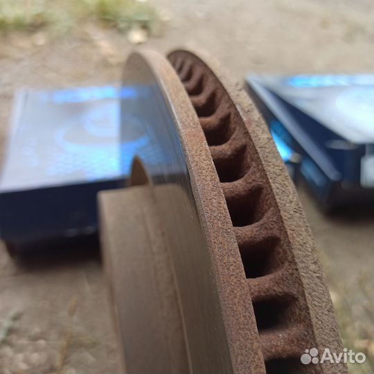 Тормозные диски Тойота Камри