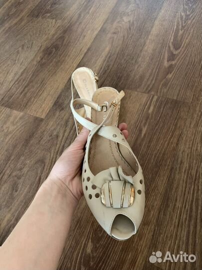 Босоножки женские 38 размер