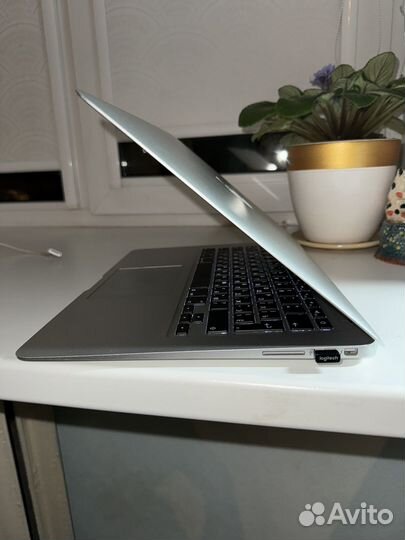 Apple macbook air 13 early 2015